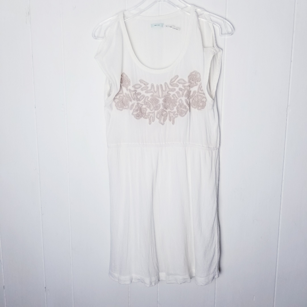 Kimchi Blue Cold Shoulder Beaded Dress Size Medium - Picture 13 of 14